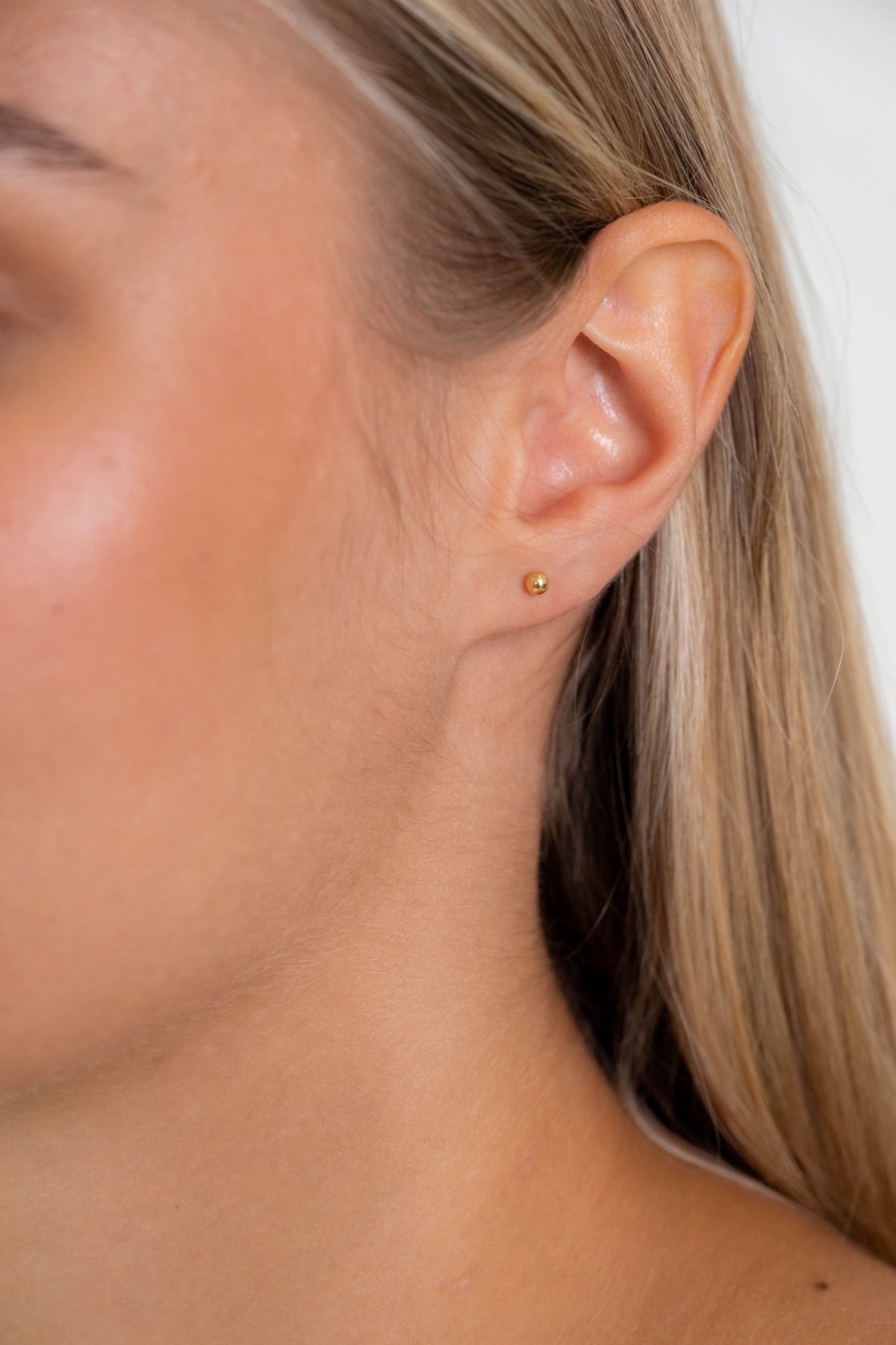 Aura Earstud