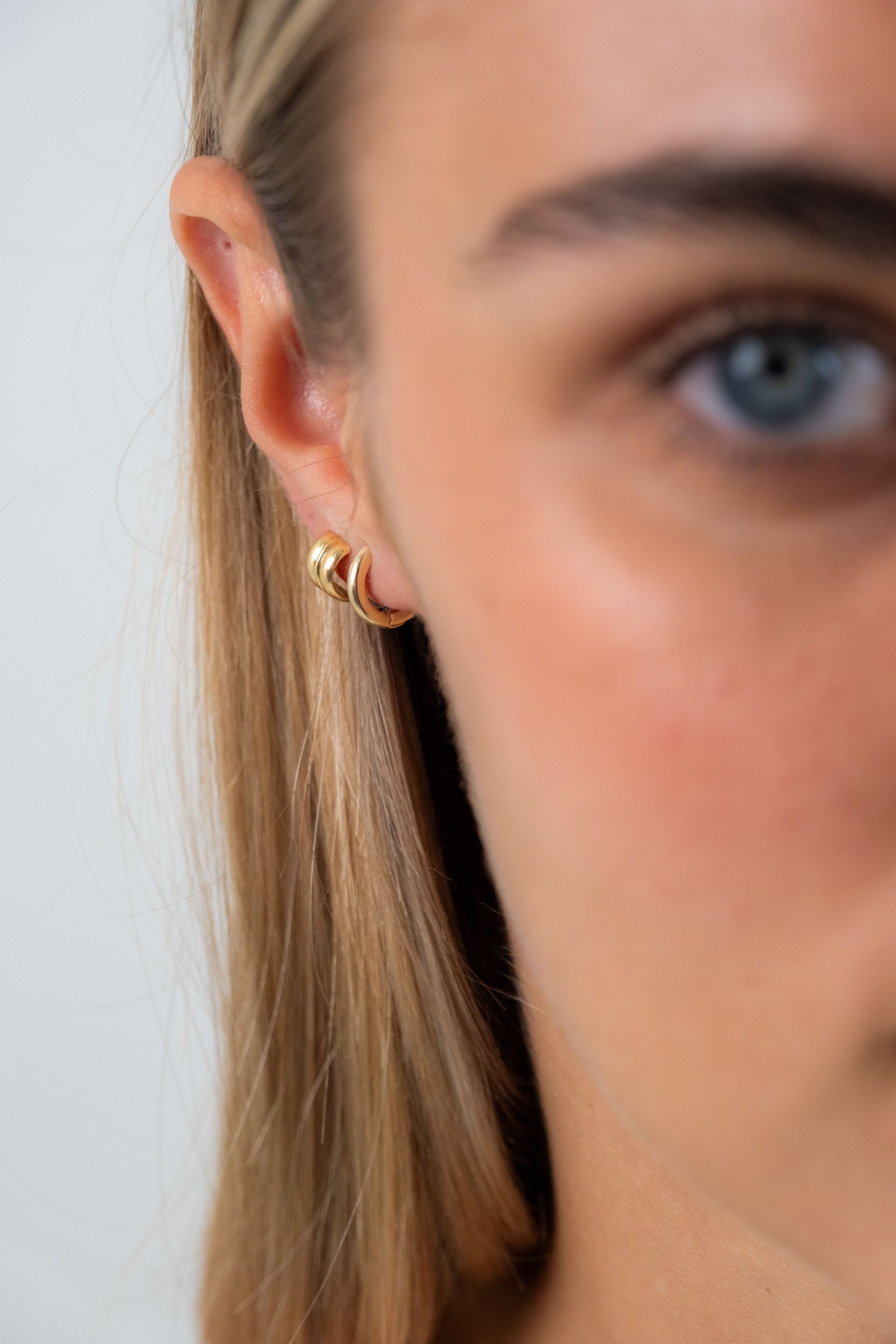 Tina Classic Hoop